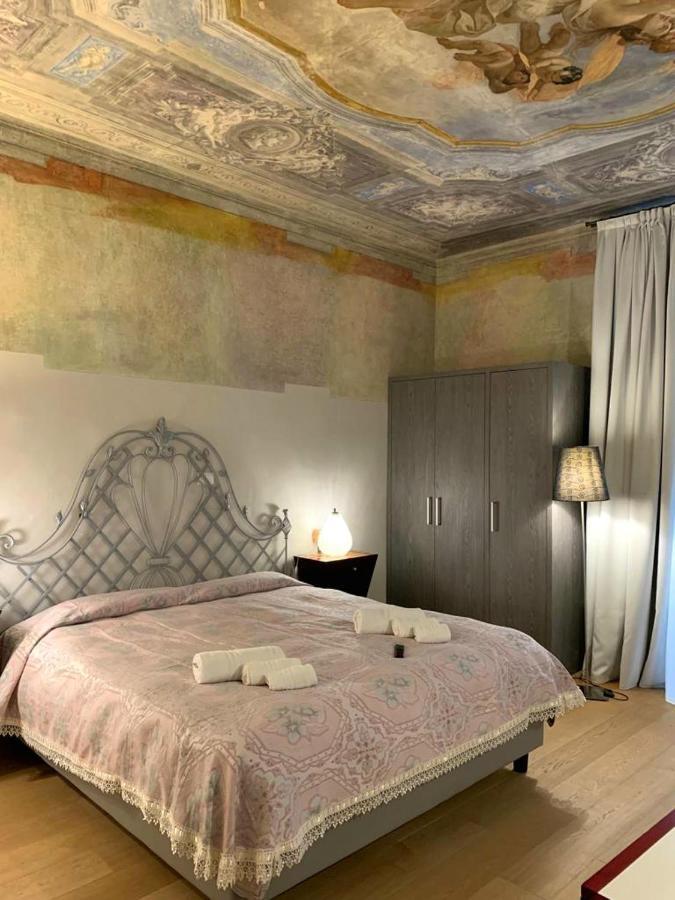 La Castellana Loft Hotel Bergamo Exteriör bild